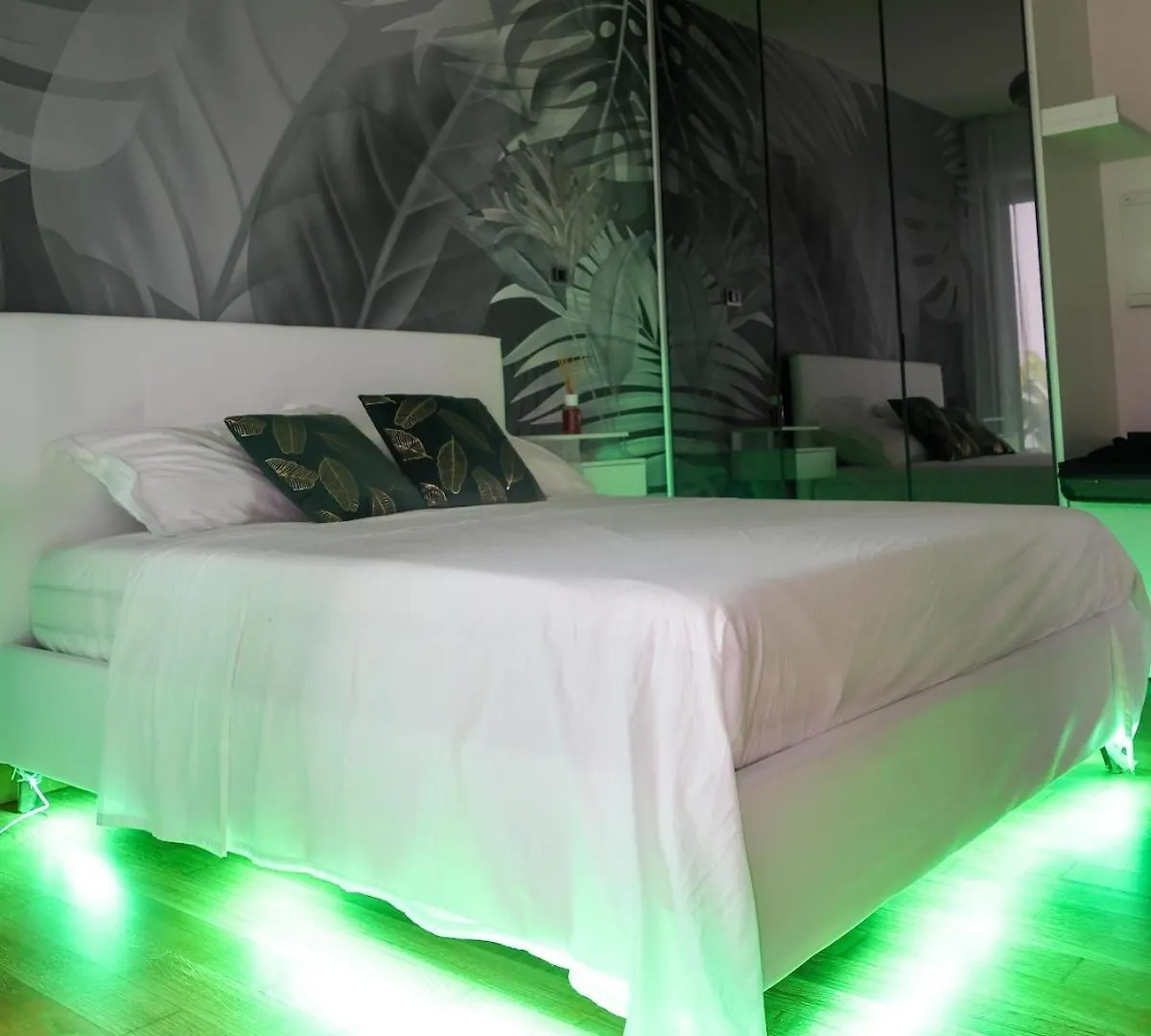 Jungle Suite And Parking Milán